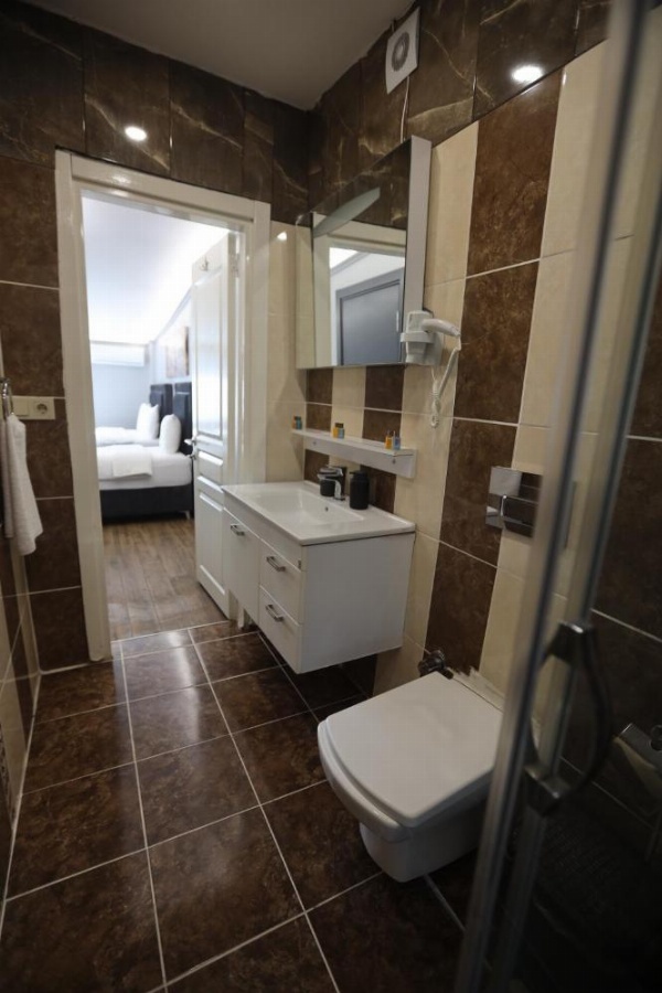 Zendy Suite Hotel image 19