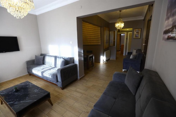 Zendy Suite Hotel image 8